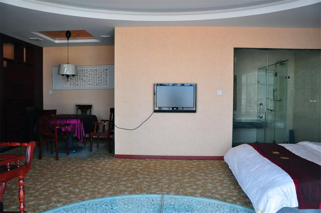 Baotou West Lake Hotel Экстерьер фото