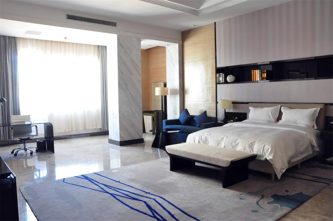 Baotou West Lake Hotel Экстерьер фото