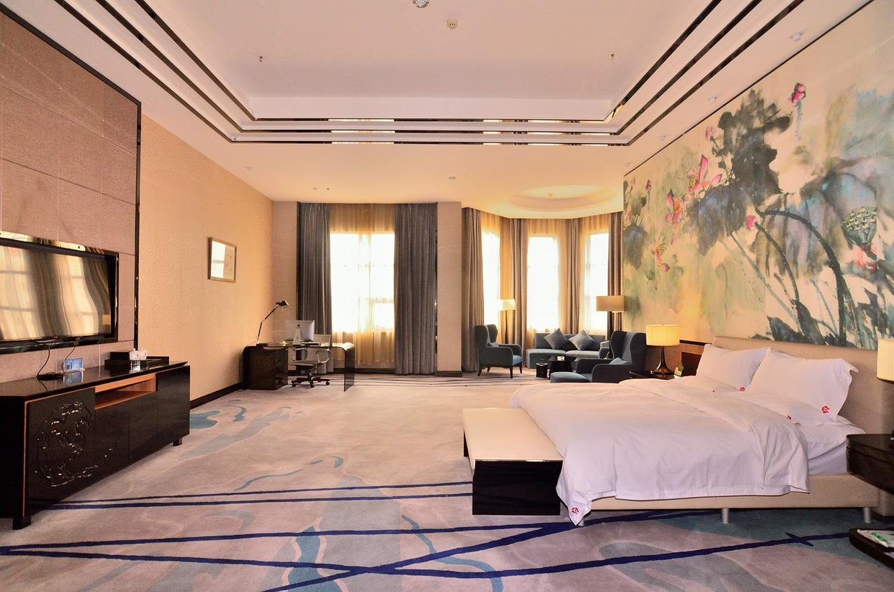 Baotou West Lake Hotel Экстерьер фото